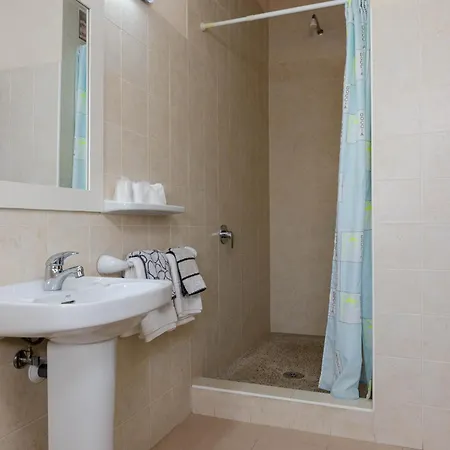 Hostal Marina Гостевой дом *